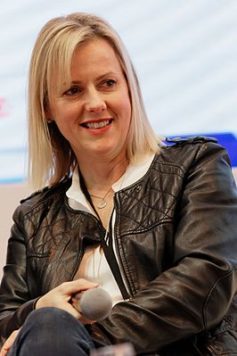 Джоджо Мойес Джоджо Мойес