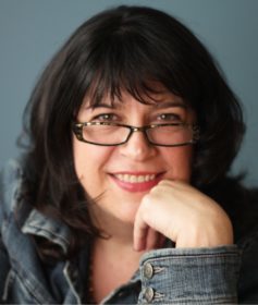 Э. Л. Джеймс Э. Л. Джеймс