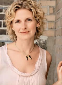 Элизабет Гилберт Элизабет Гилберт