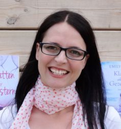 Эмили Болд Эмили Болд