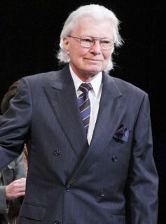 Роберт Уоллер Роберт Уоллер