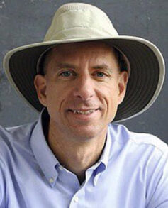 Джон П. Стрелеки Джон П. Стрелеки