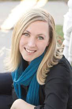 Ребекка Яррос Ребекка Яррос