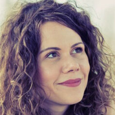 Кора Рейли Кора Рейли